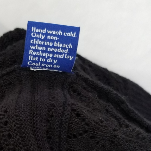 Short Sleeve Crochet Cardigan - Picture 5 of 6